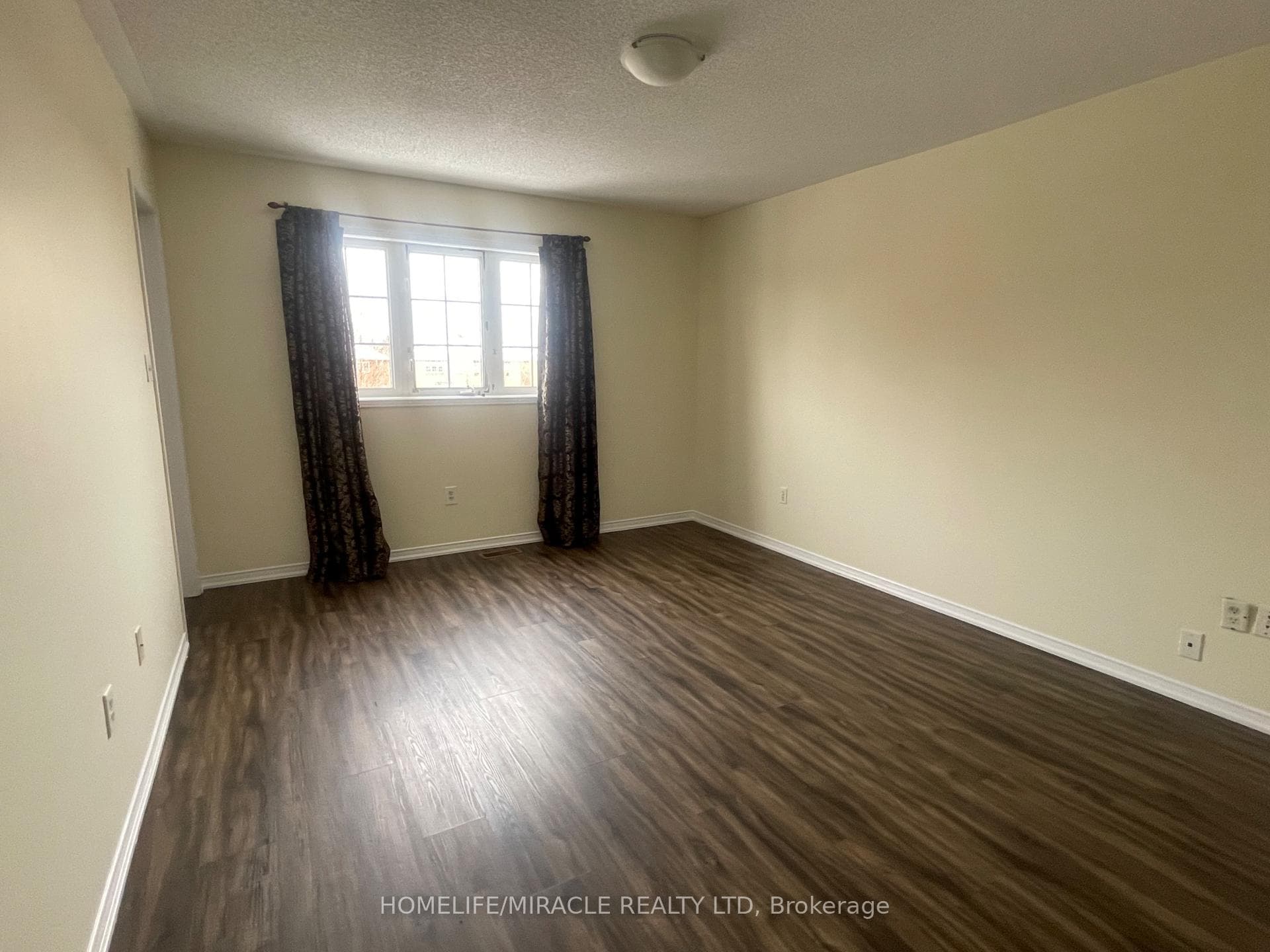 30 Lonestar Crescent photo 22