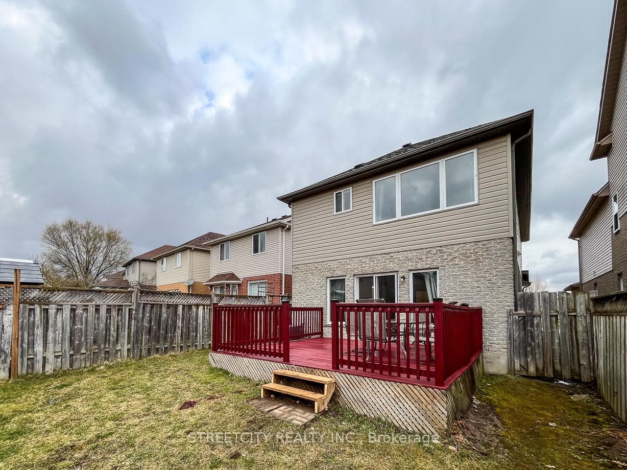 819 Capulet Lane photo 40
