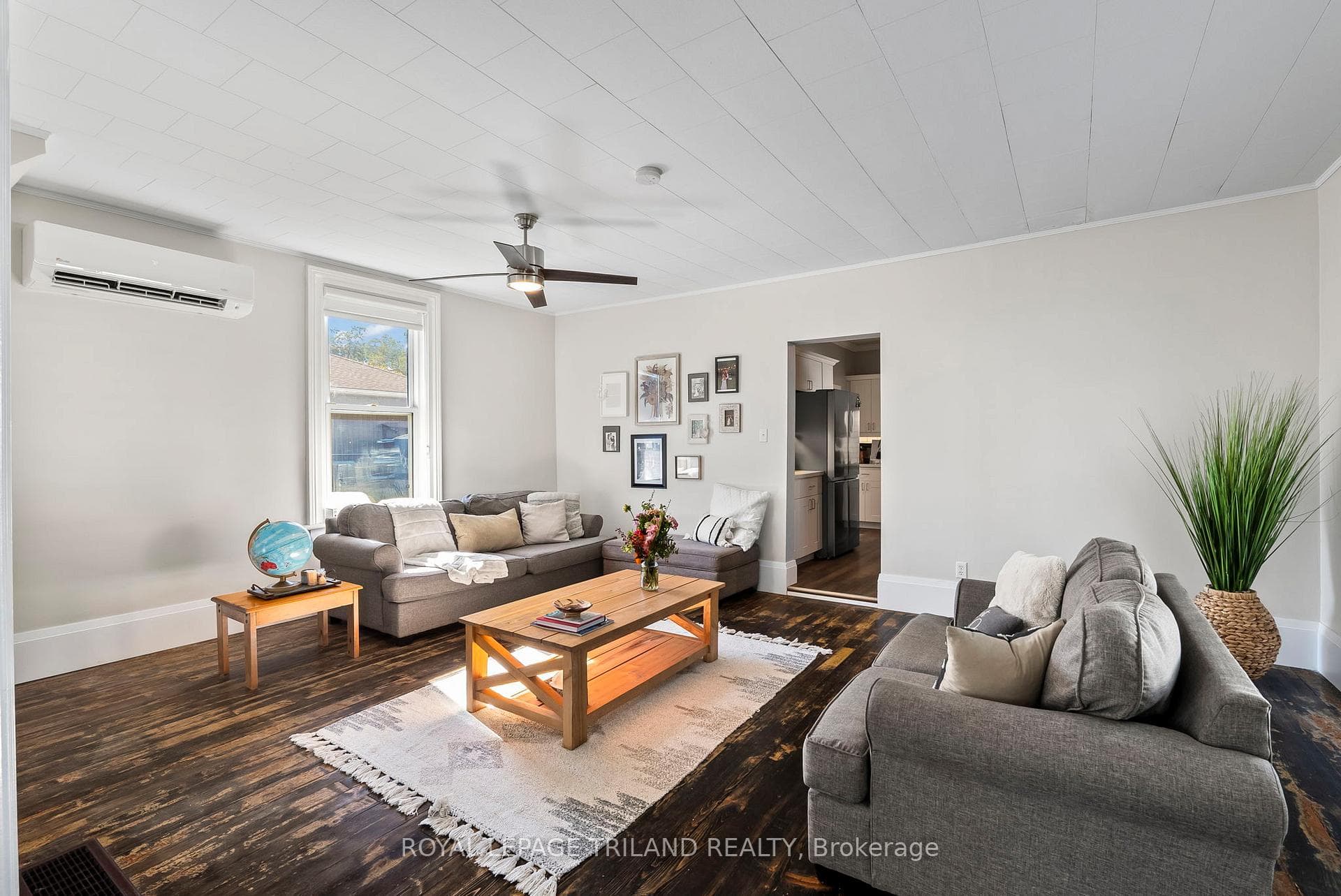 71 Huron Street photo 8