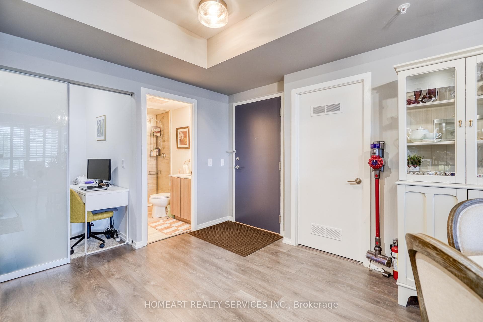 3237 Bayview Avenue Unit 315 photo 3