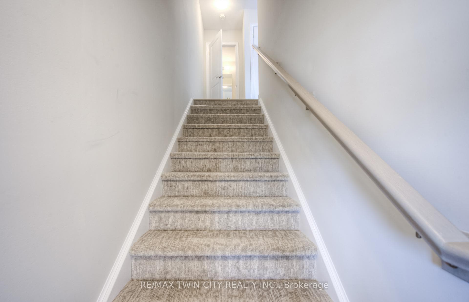10 Birmingham Drive Unit 136 photo 8