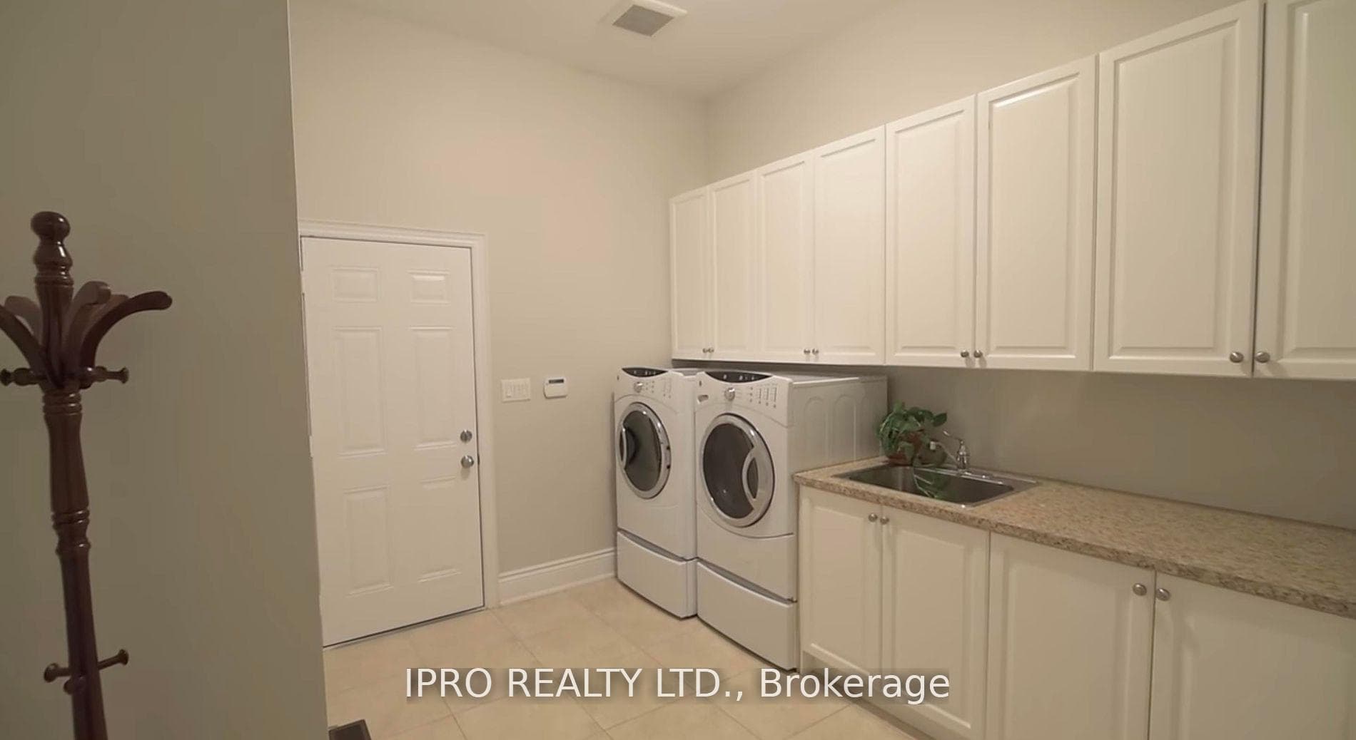 5116 Summersky Court photo 16