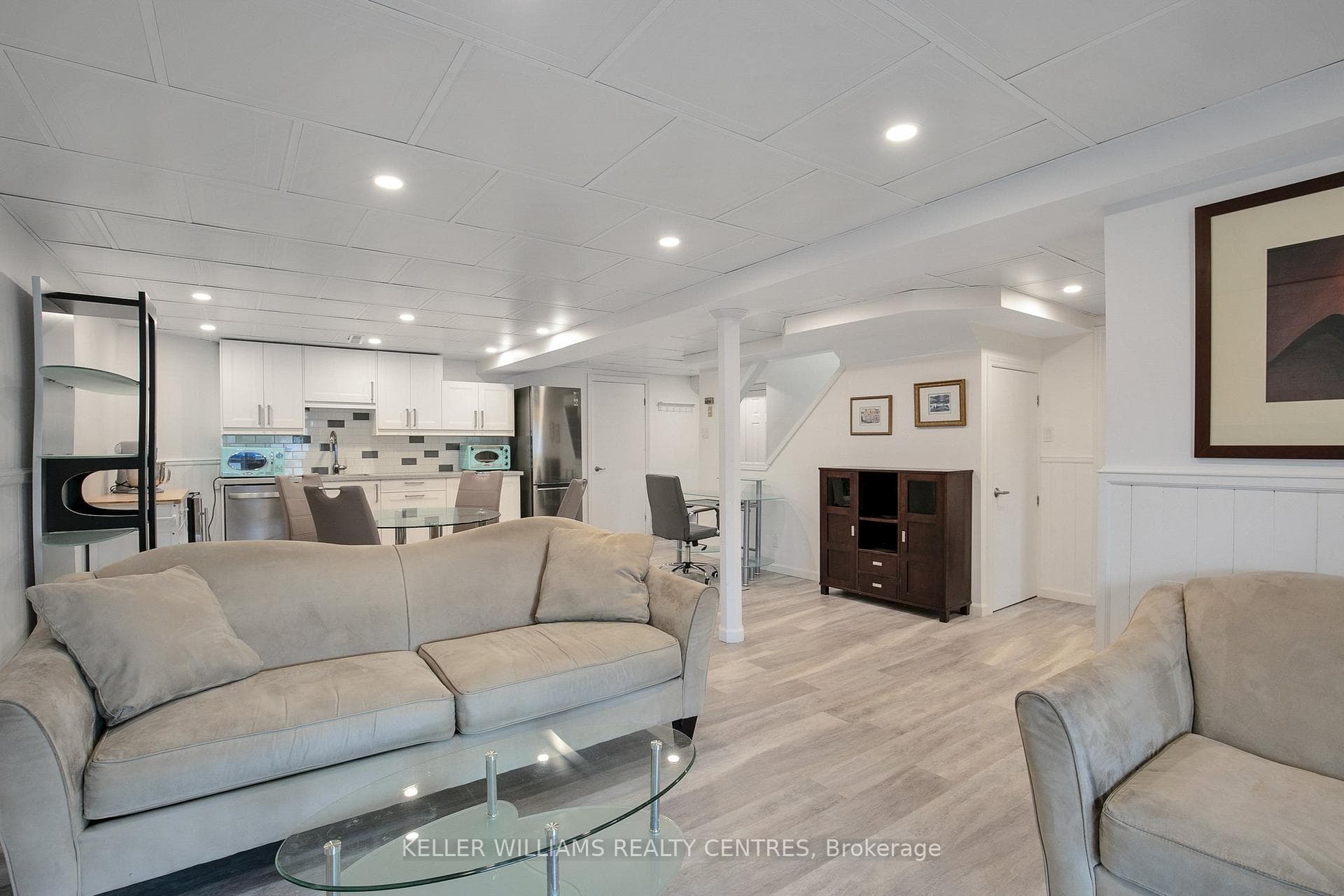 237 Osmond Crescent photo 31