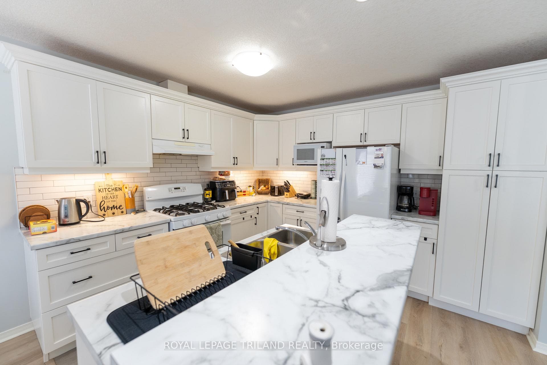 2153 NORTH ROUTLEDGE Park Unit 38 photo 13