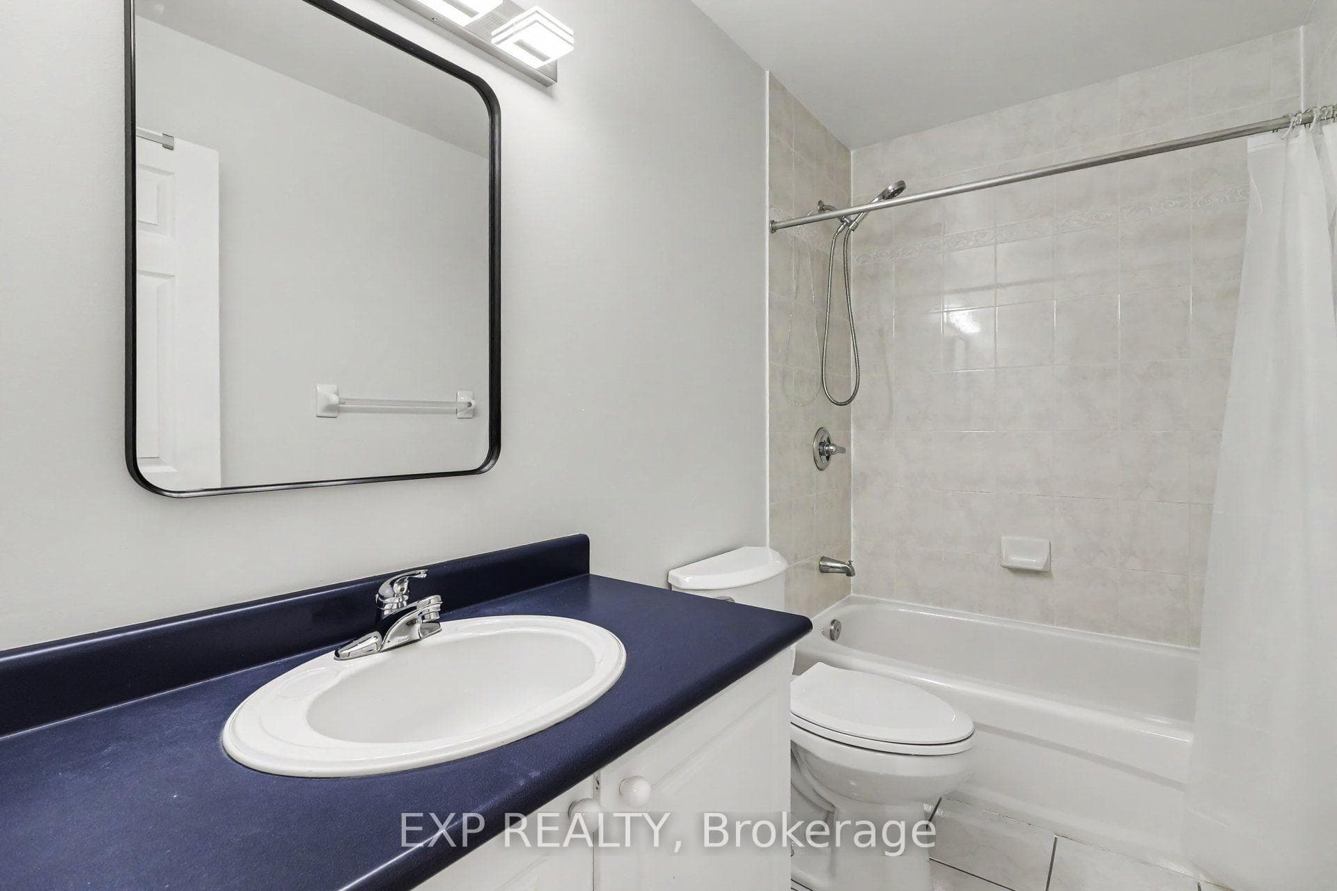 203 Duntroon Circle photo 30