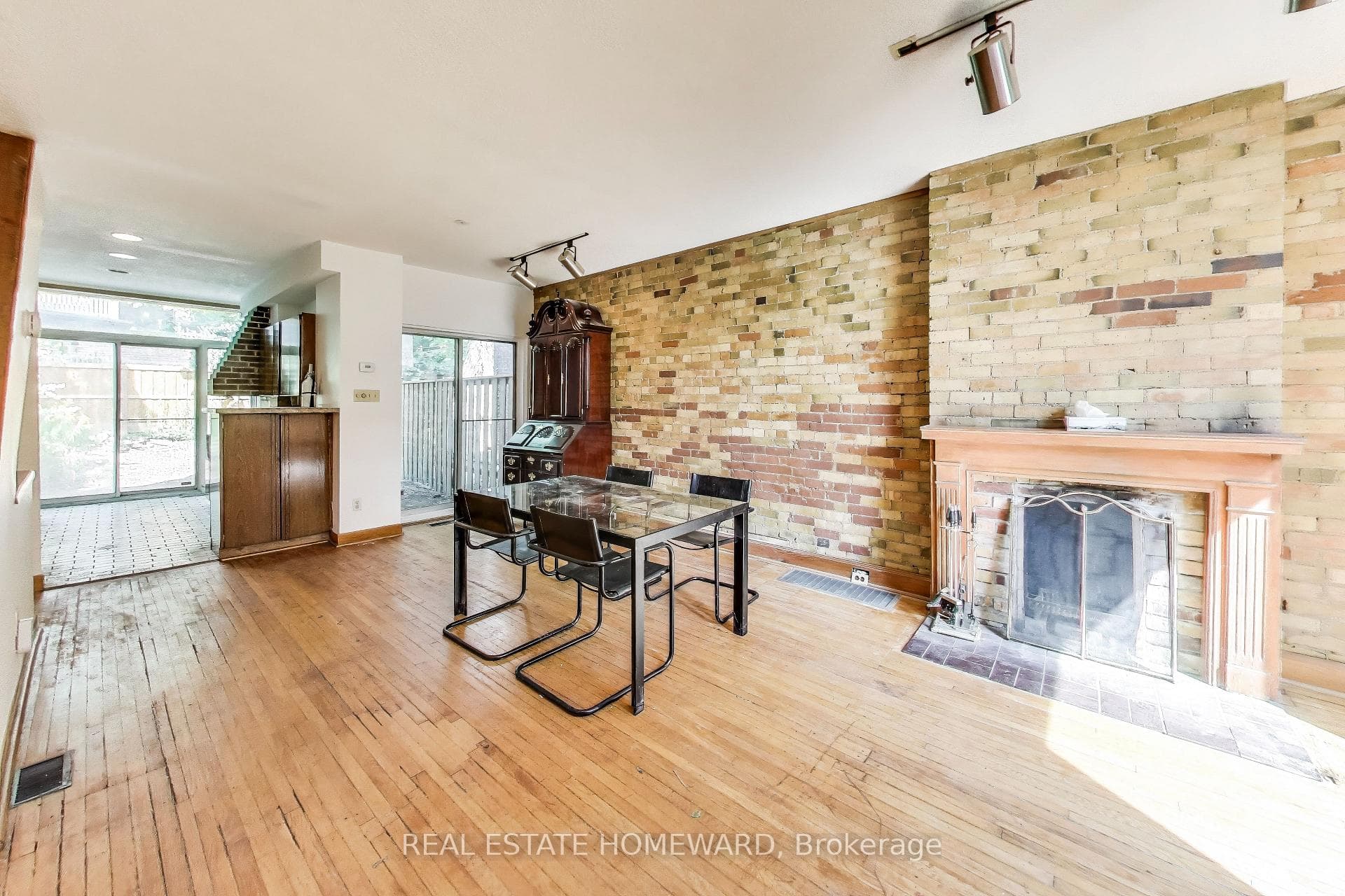 248 Cottingham Street photo 3