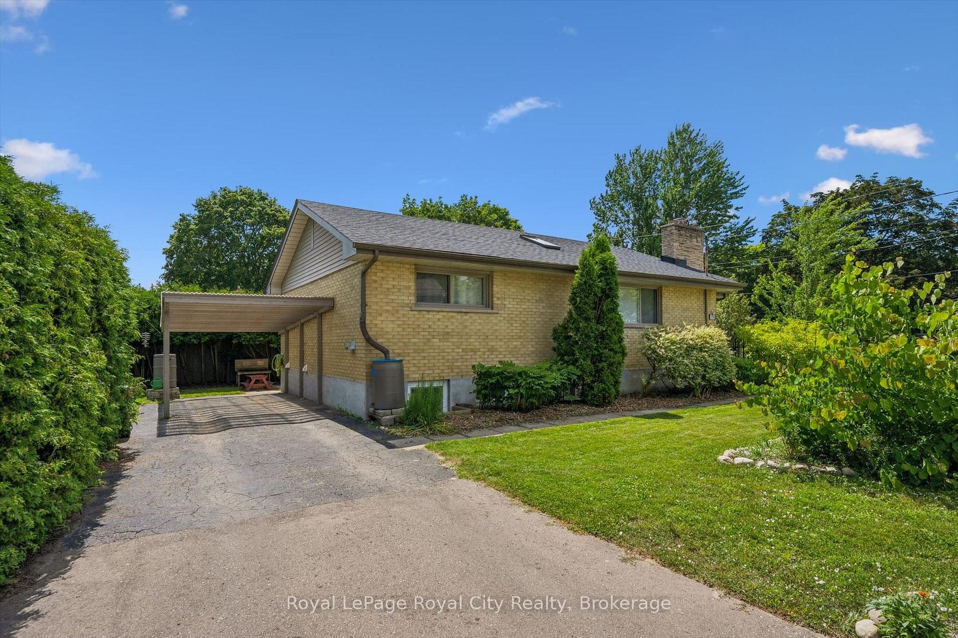 190 Metcalfe Street photo 2