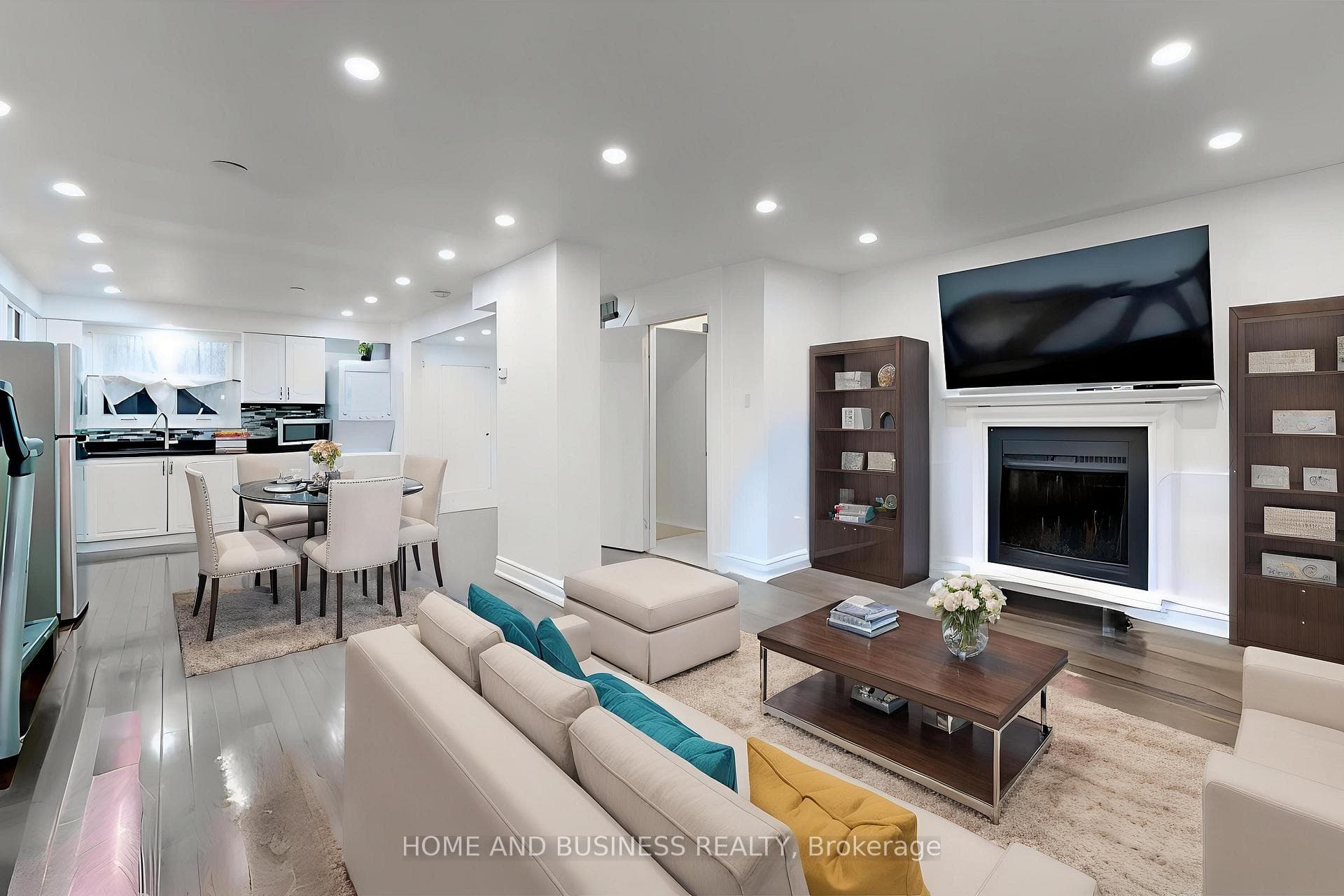 31 Greenleaf Crescent Unit Upper photo 6