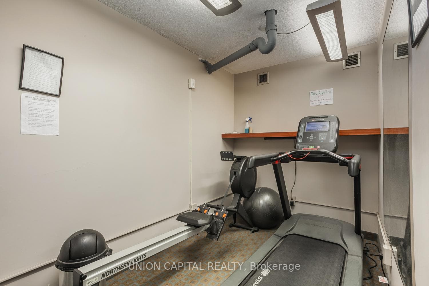720 Spadina Avenue Unit 904 photo 16