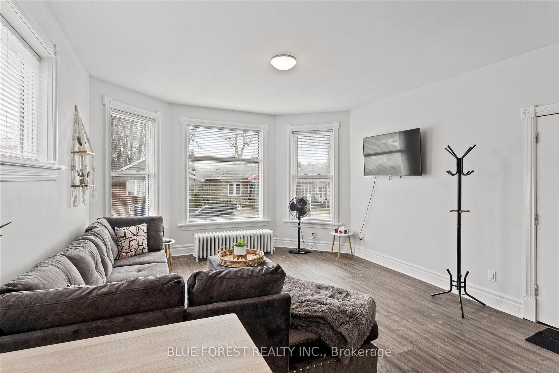 135 William Street Unit 1 photo 3