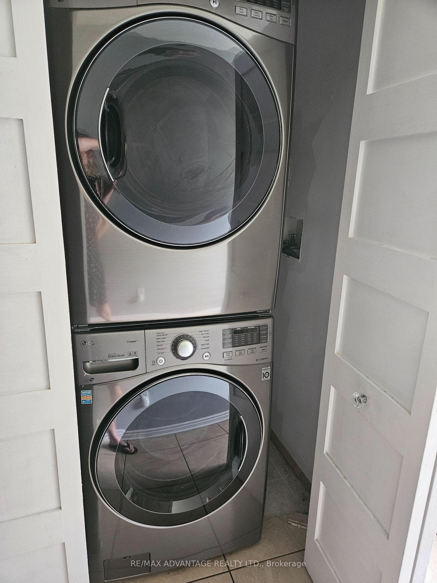 17 Sterling Street Unit Upper photo 30
