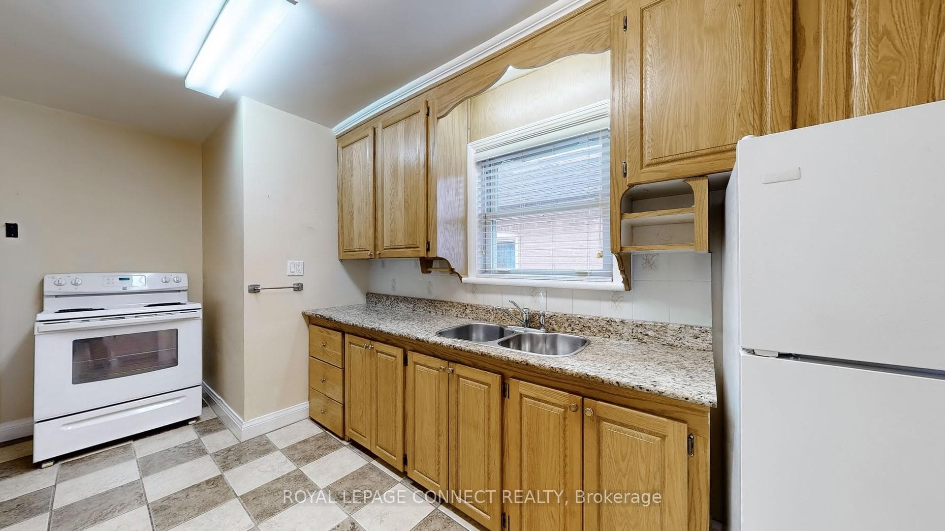 61 Yardley Avenue photo 14