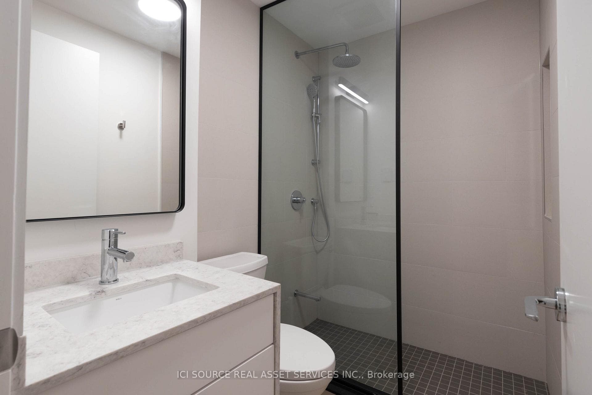 60 Jones Avenue Unit B photo 7