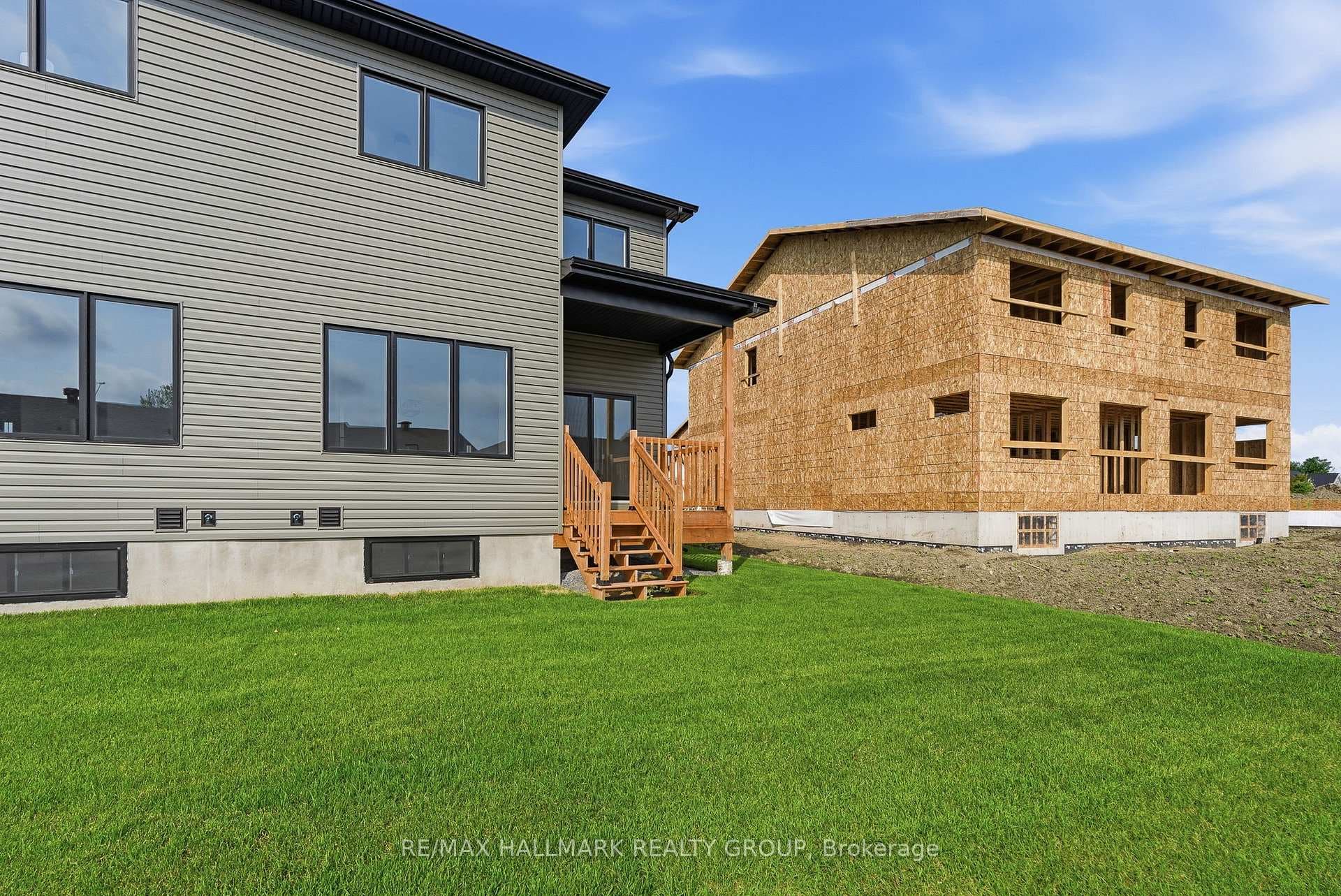 146 ELIZABETH Drive photo 6