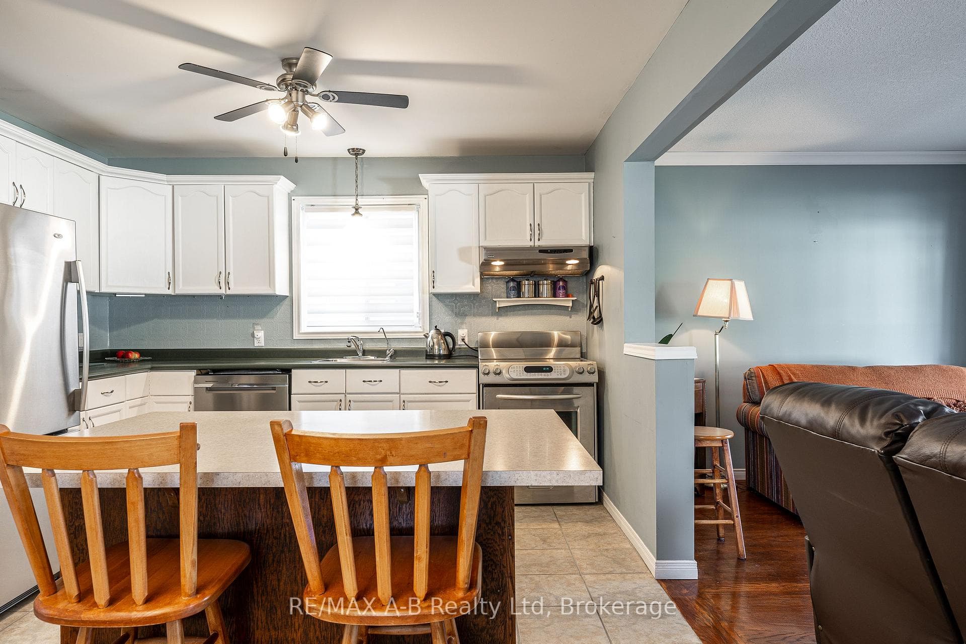86 Parkhaven Crescent photo 10