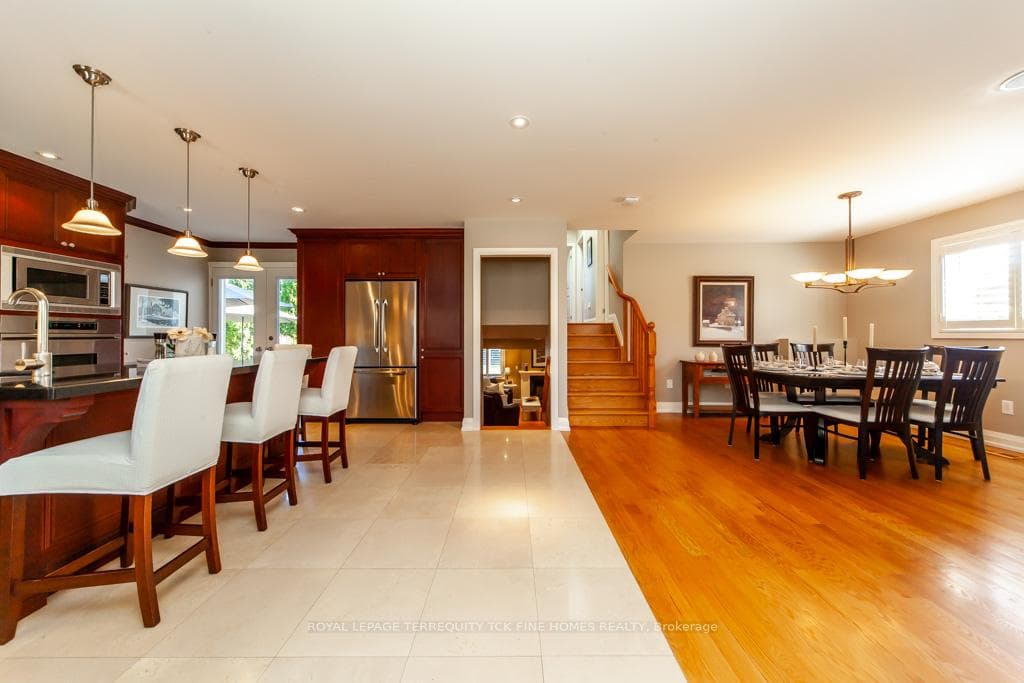 19 Sir Caradoc Place photo 21