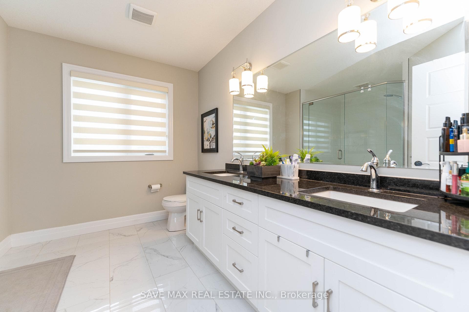 56 BURTON Street photo 24