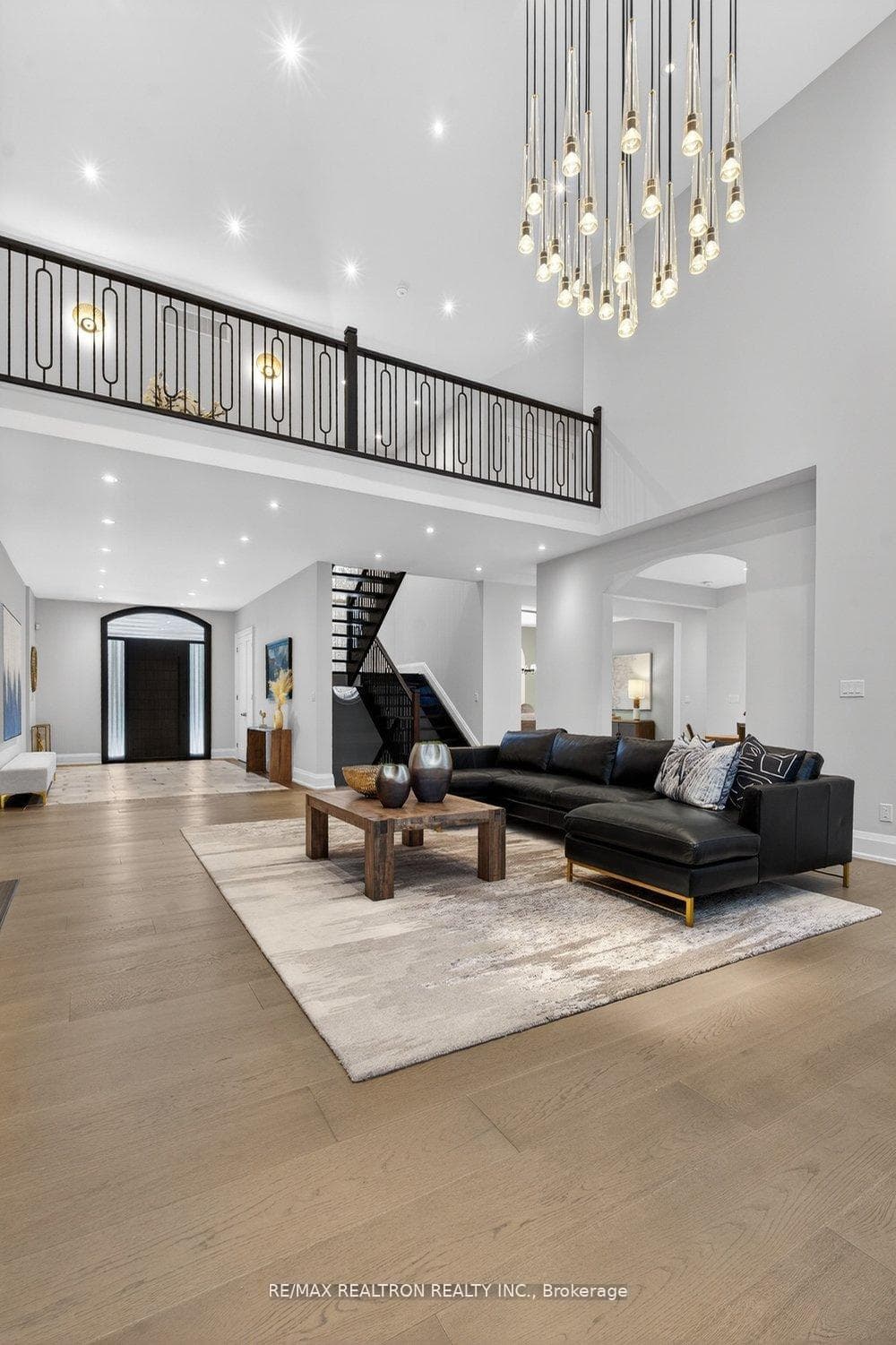 14705 Jane Street photo 17