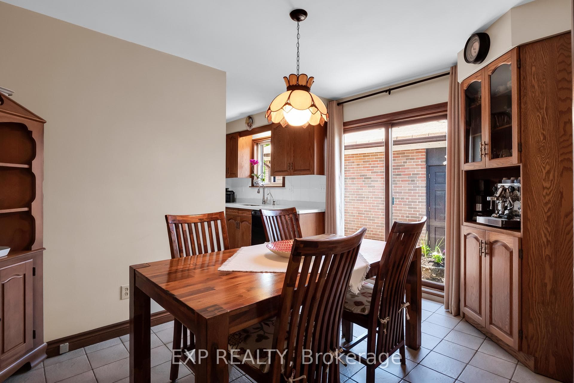 307 Driftwood Avenue photo 9