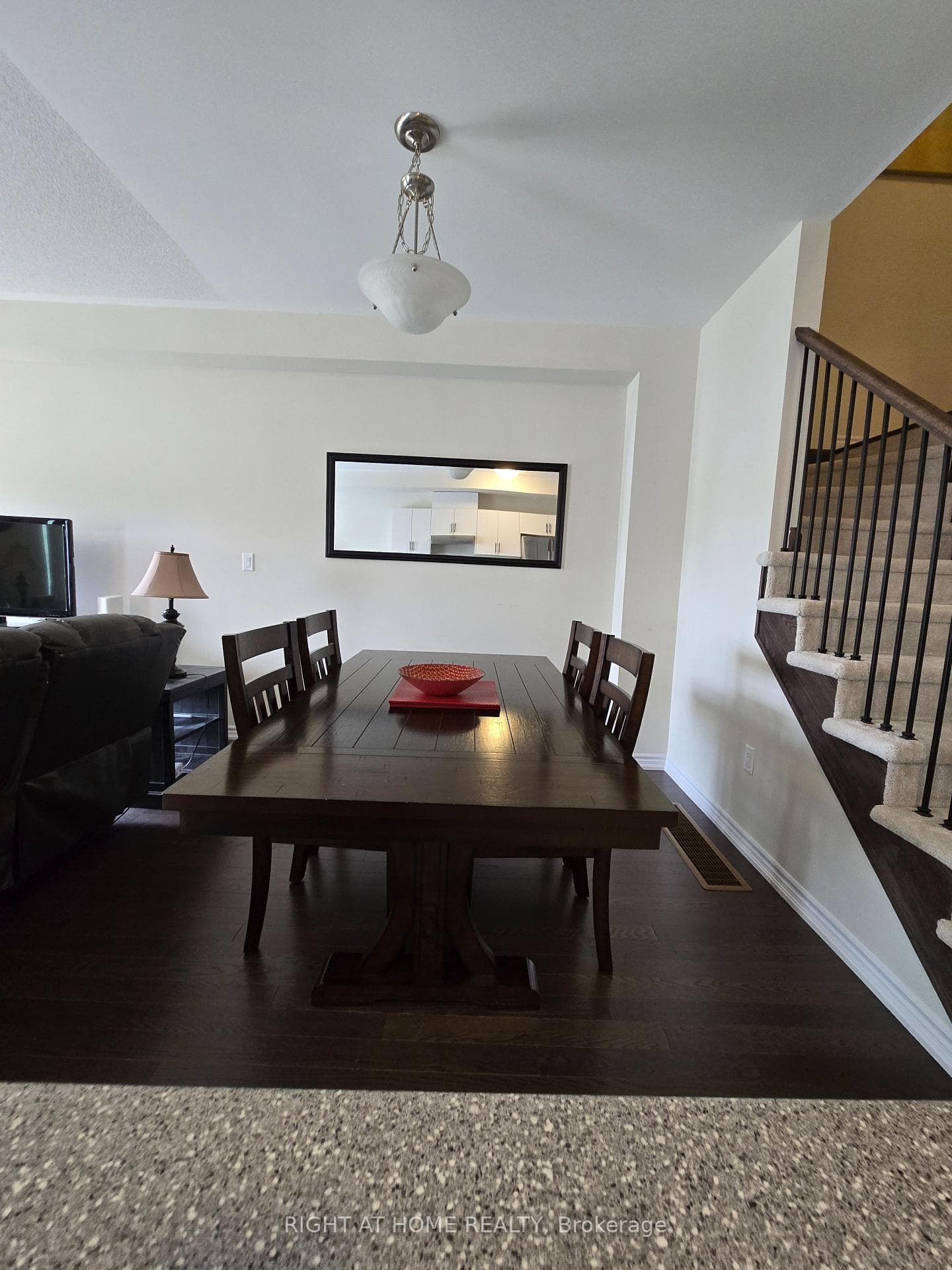 98 Senay Circle photo 3