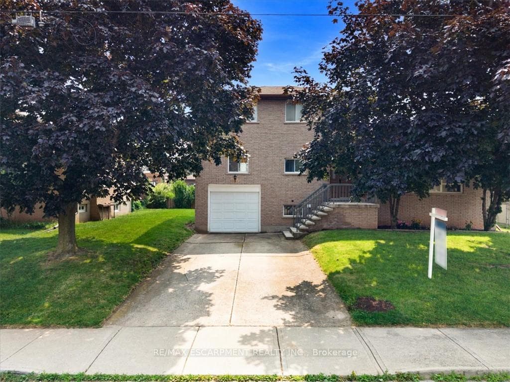 345 BERKINDALE Drive photo 1