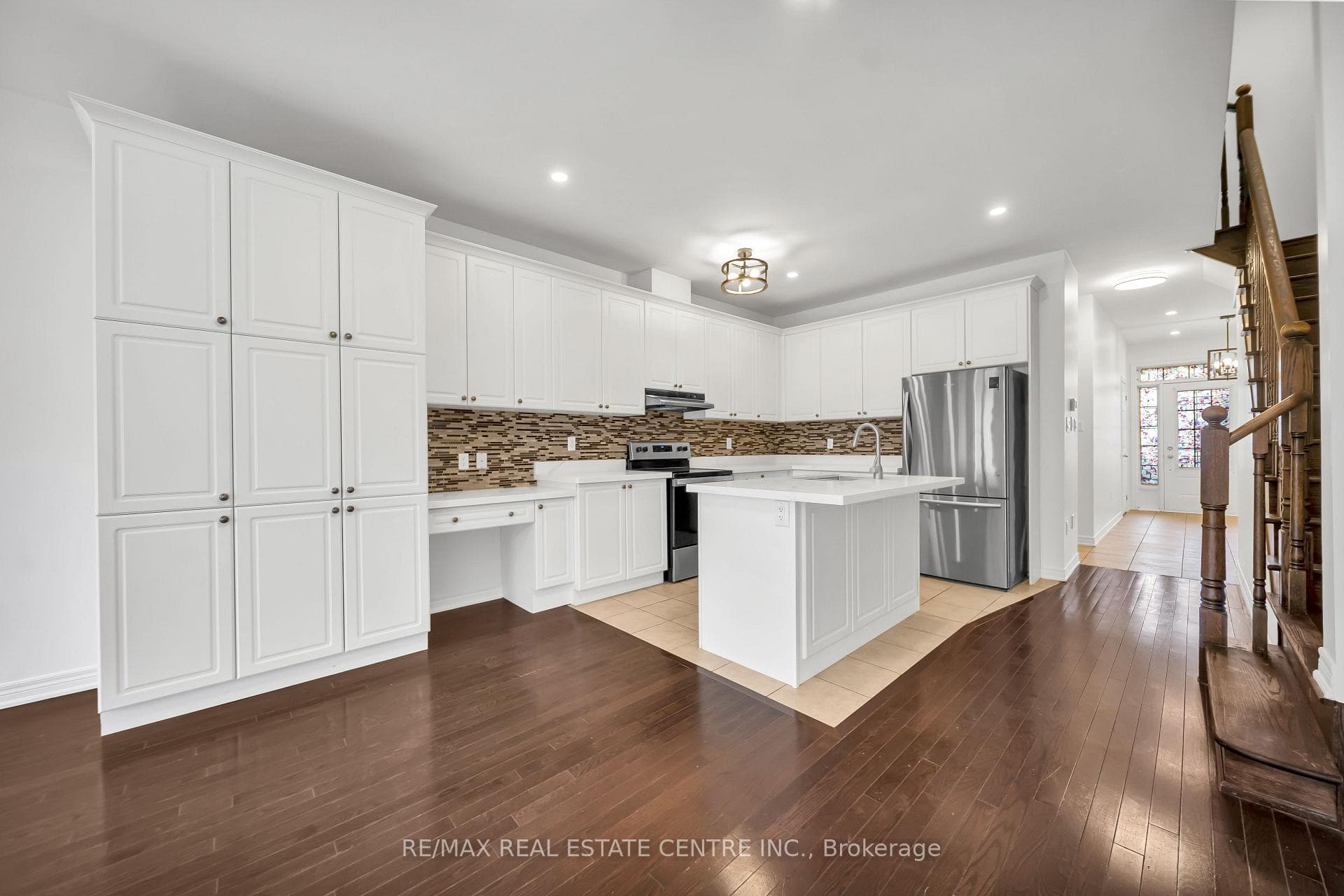 8 Munch Place photo 24