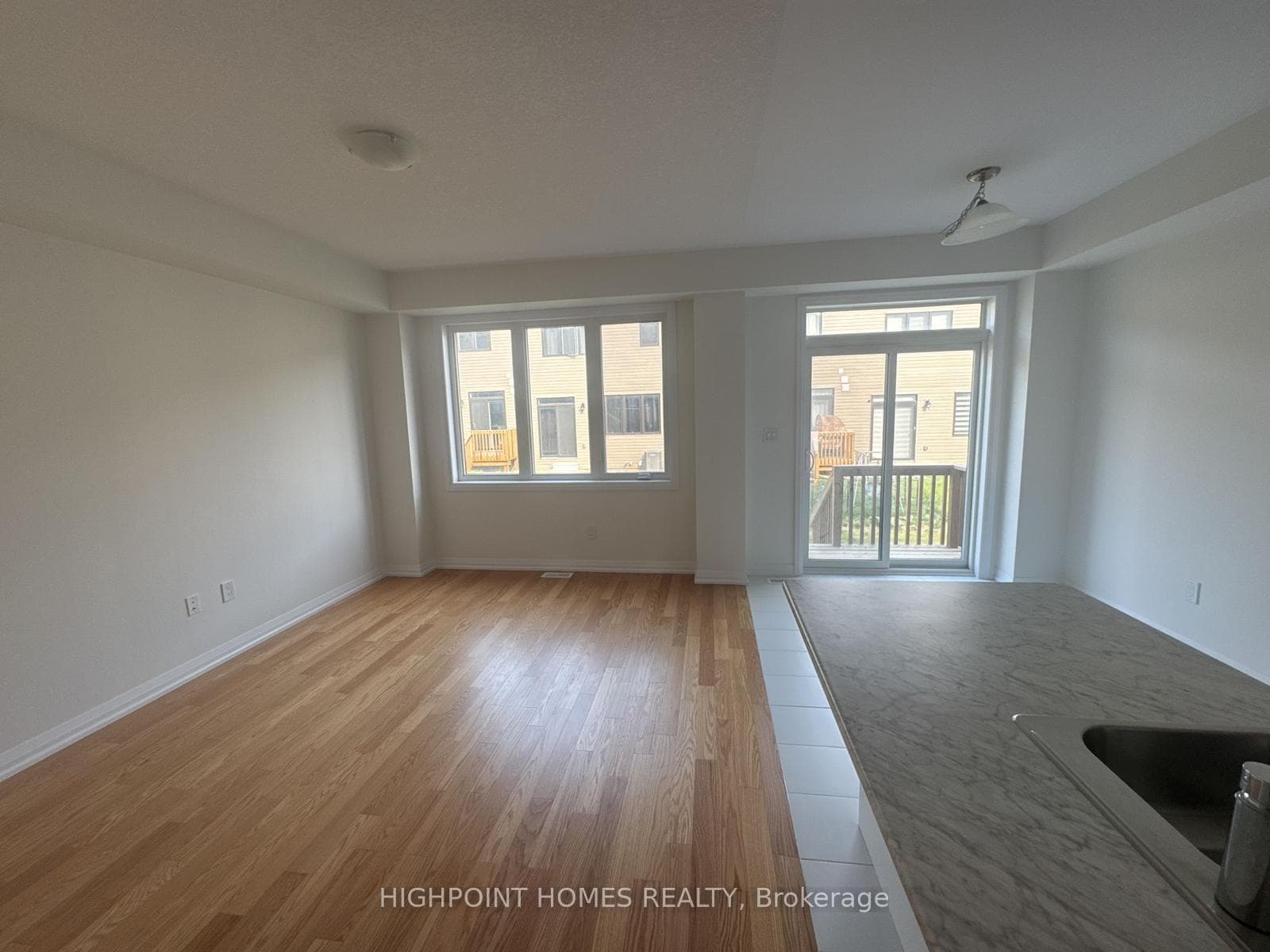 28 Granville Crescent photo 5