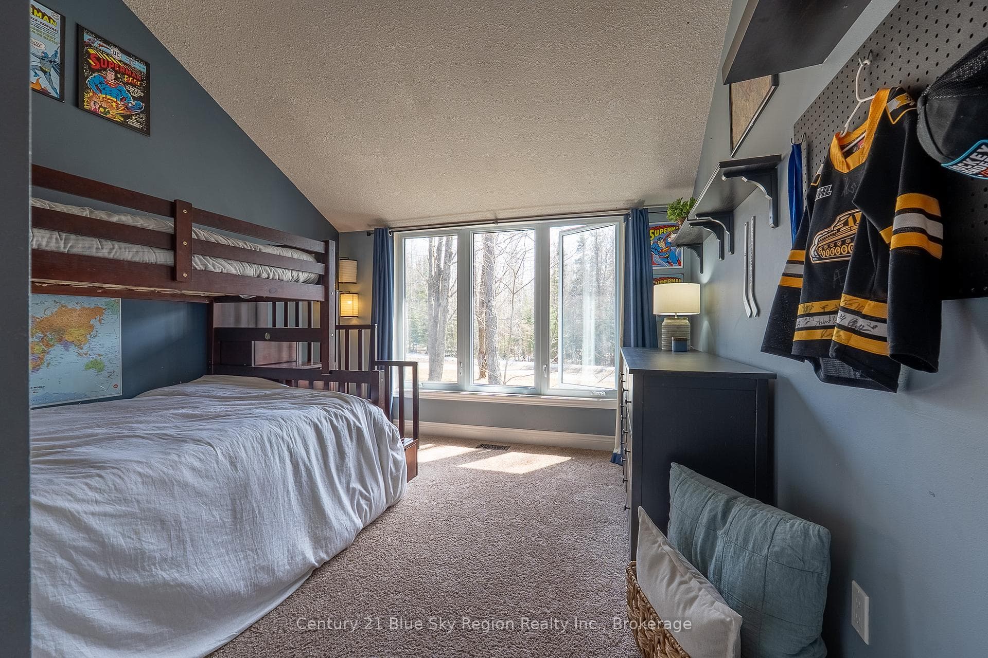2 Gregory Drive photo 26