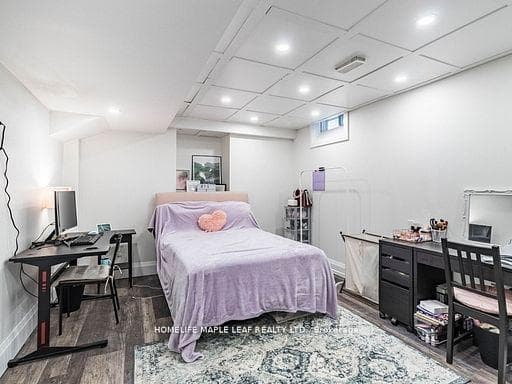 47 Hawke Crescent photo 42