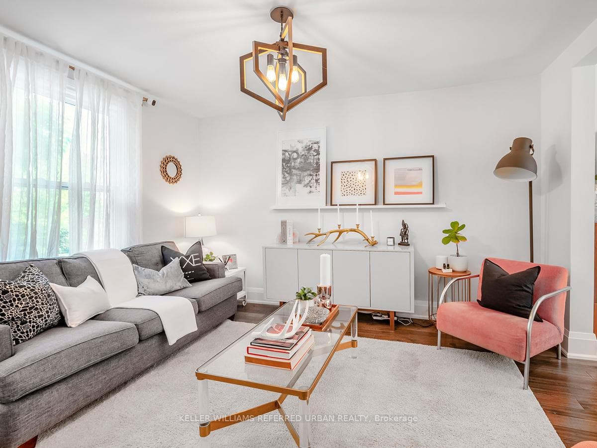 136 Bellwoods Avenue photo 5