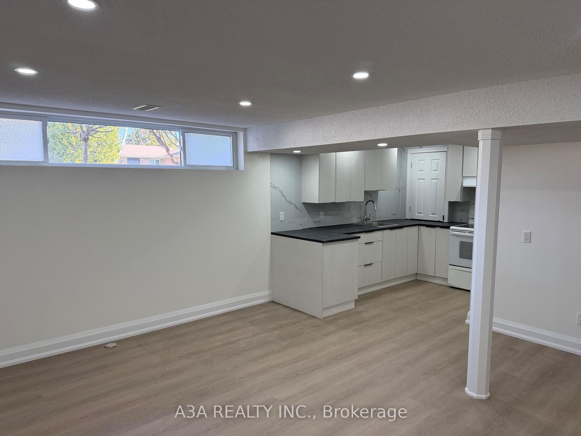 5 Navan Crescent Unit Basement photo 12