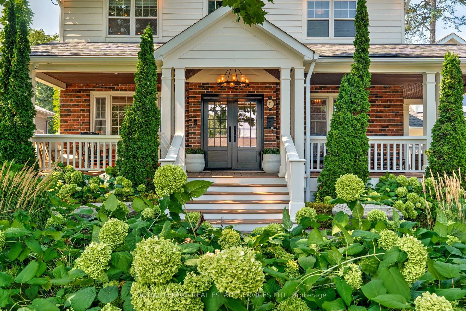 41 Fairwood Place photo 2