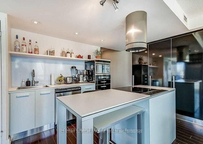 38 Dan Leckie Way Unit 1903 photo 5