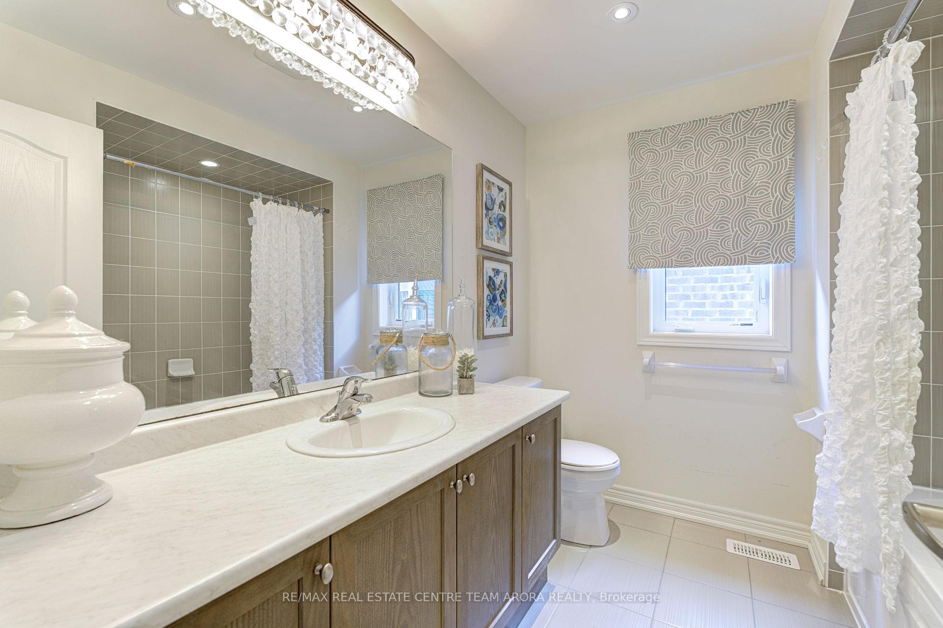 35 Rosebrugh Avenue photo 19