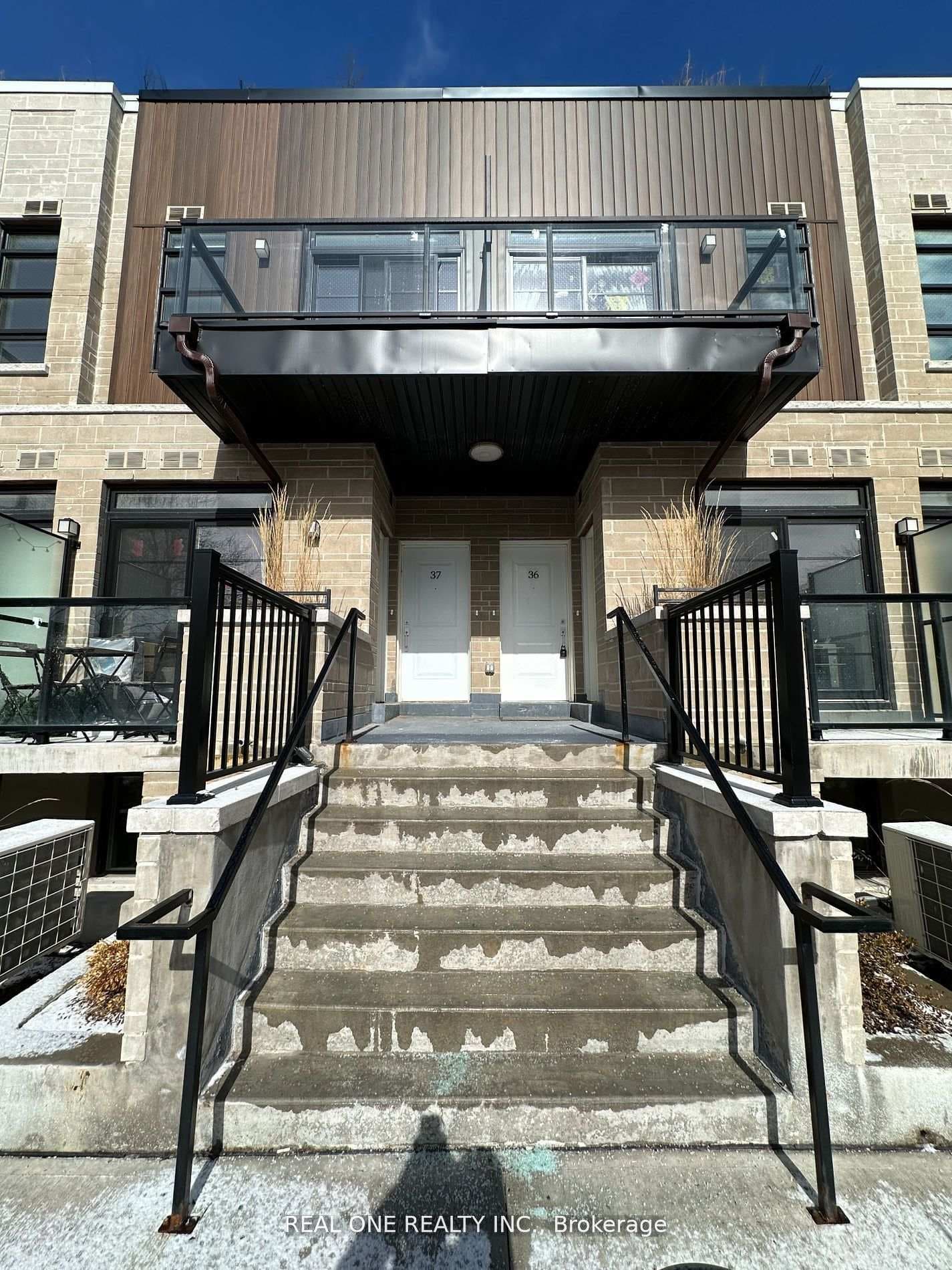 57 Finch Avenue Unit 36 photo 3