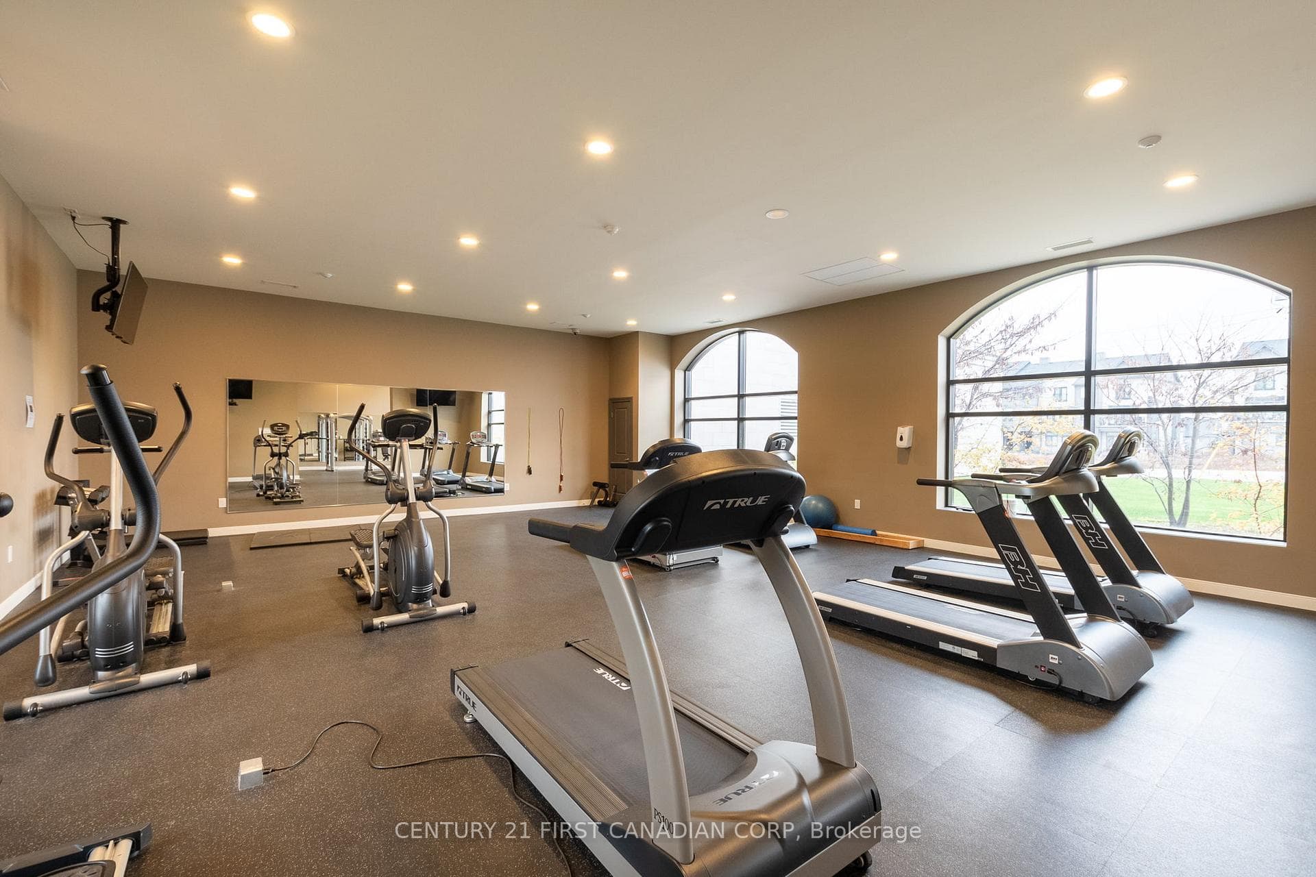 260 Villagewalk Boulevard Unit 208 photo 33