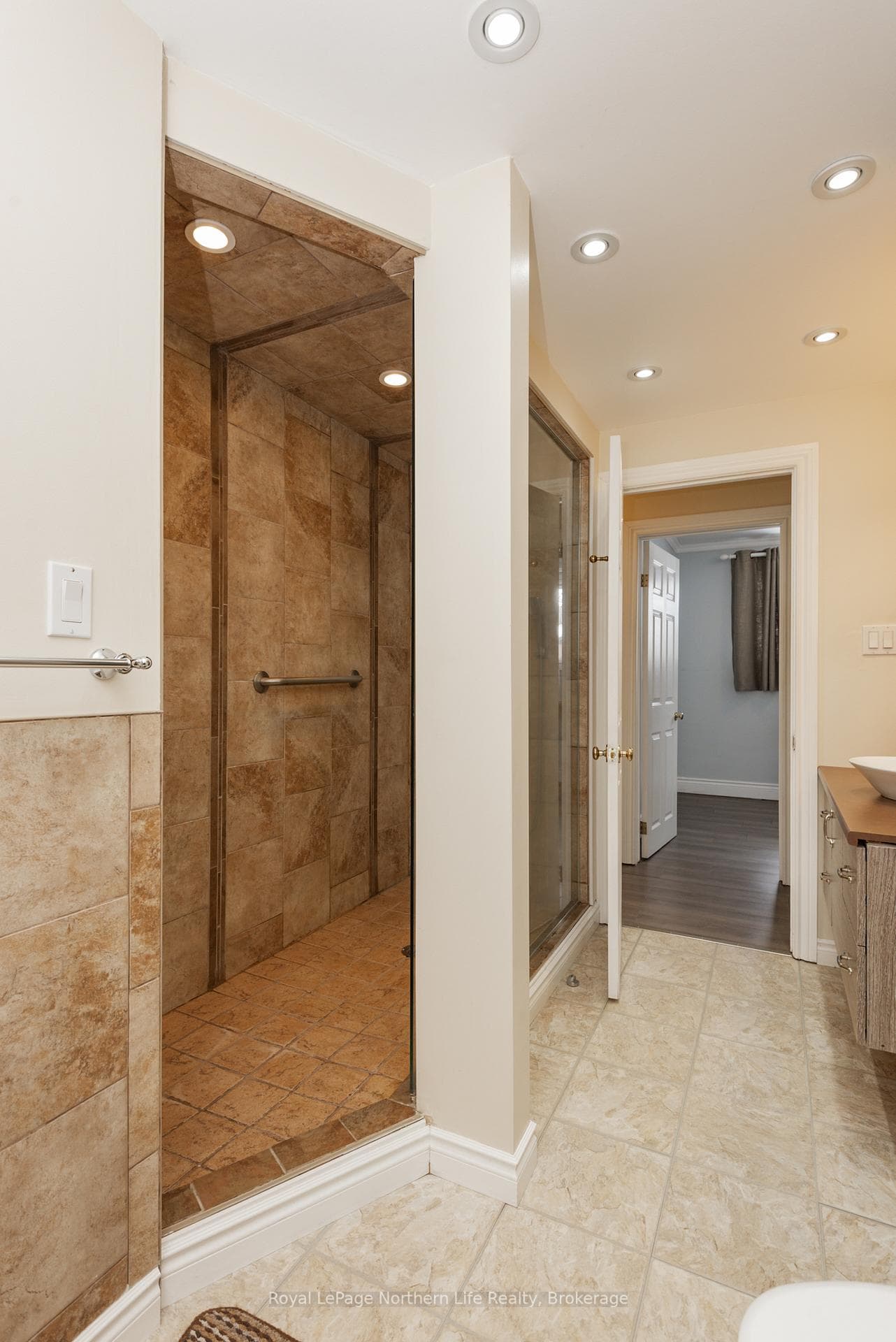 47 Ridgemount Drive photo 27