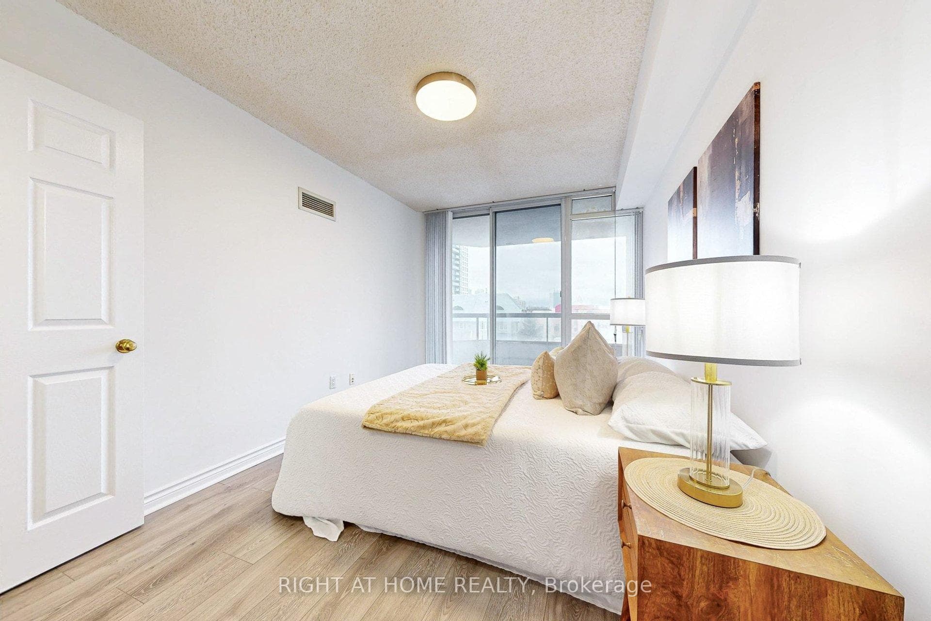 168 Bonis Avenue Unit 301 photo 36