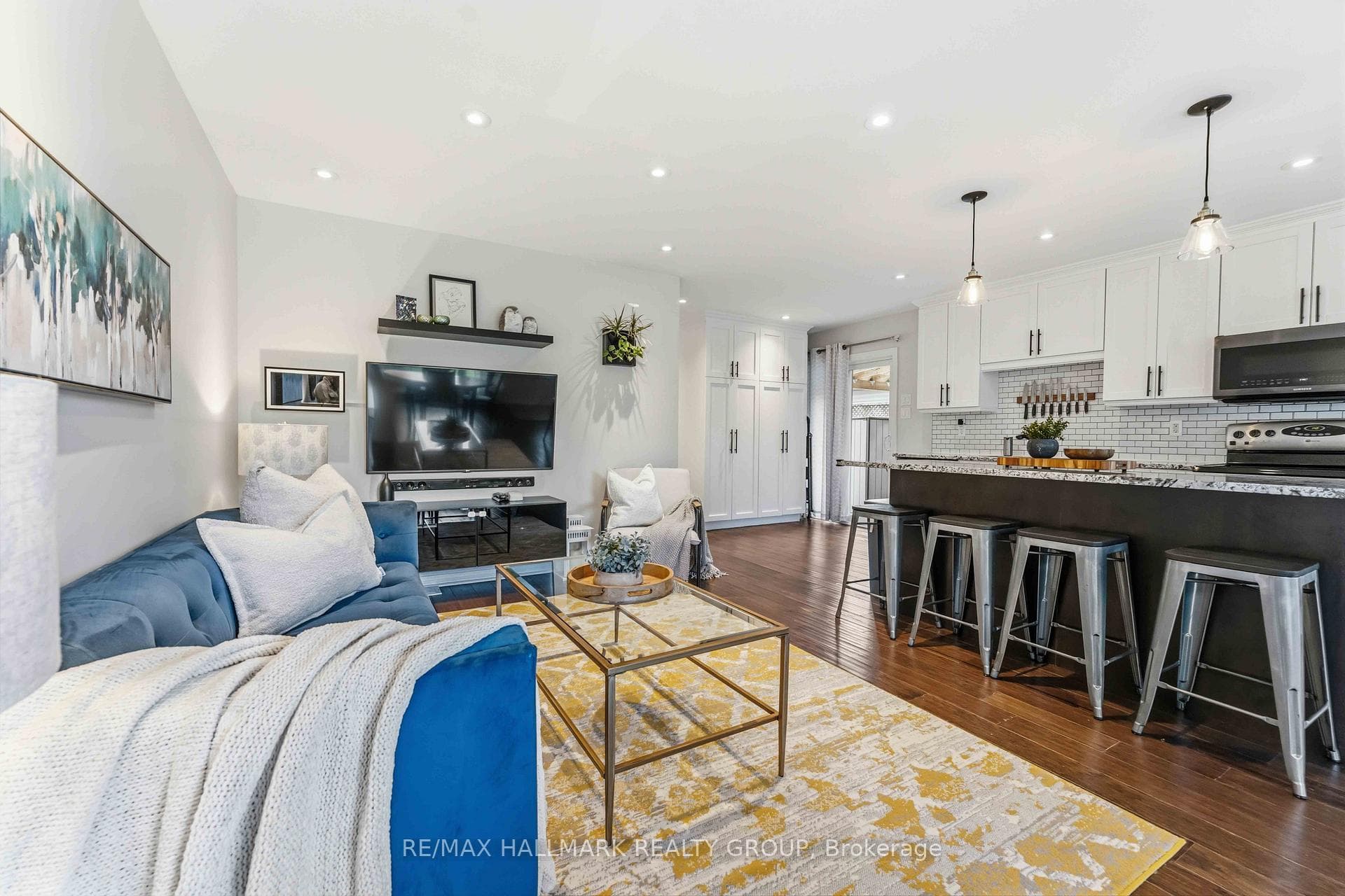 352 Mockingbird Drive photo 11