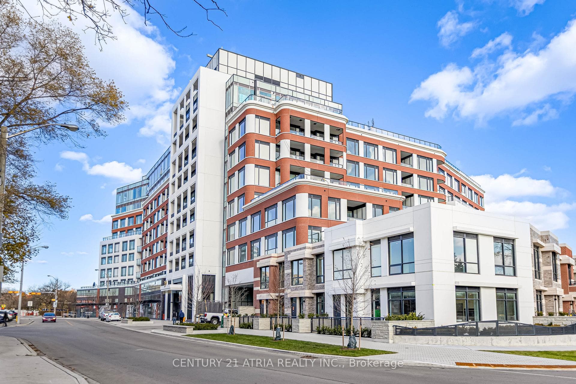 259 The Kingsway N/A Unit 606 photo 37