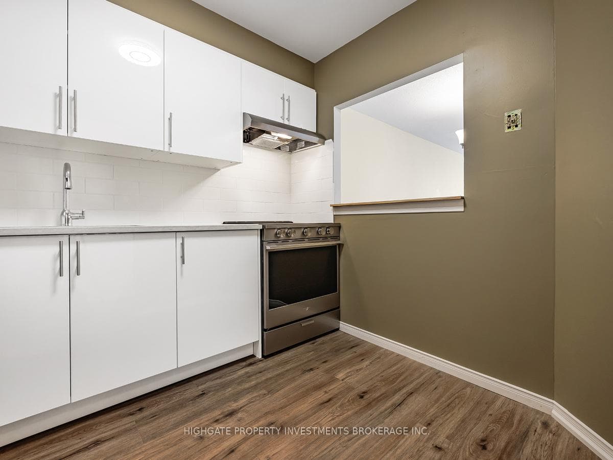 1270 Maple Crossing Boulevard Unit 1203 photo 14