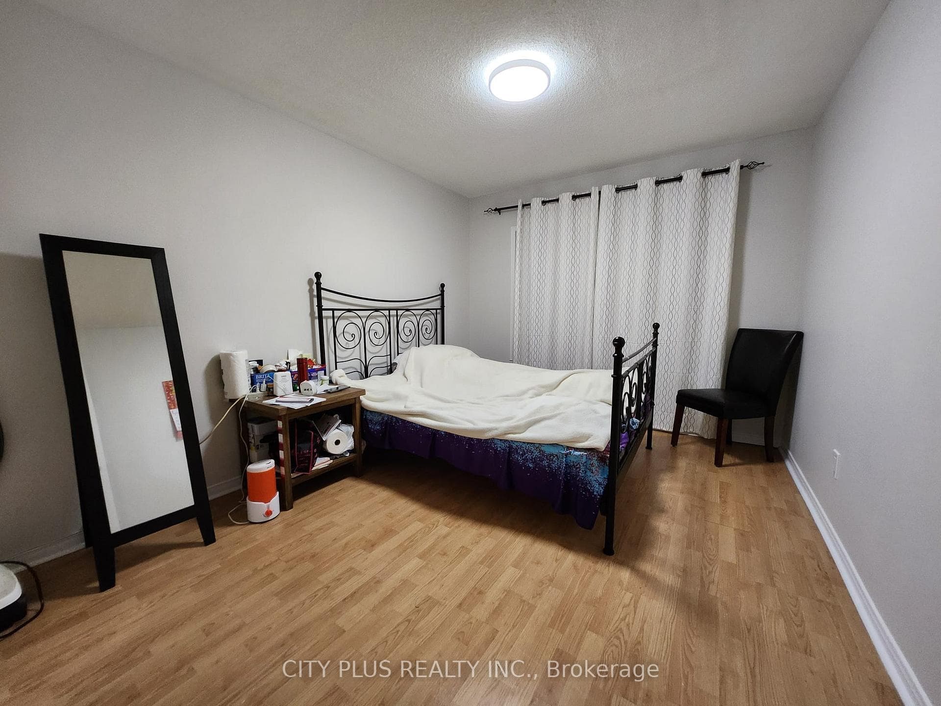 197 Mclevin Avenue Unit Upper photo 14