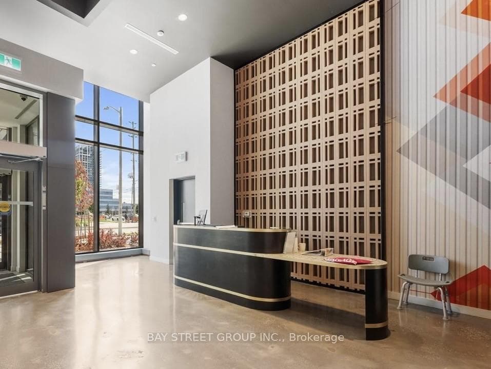10 Abeja Street Unit 1018 photo 2