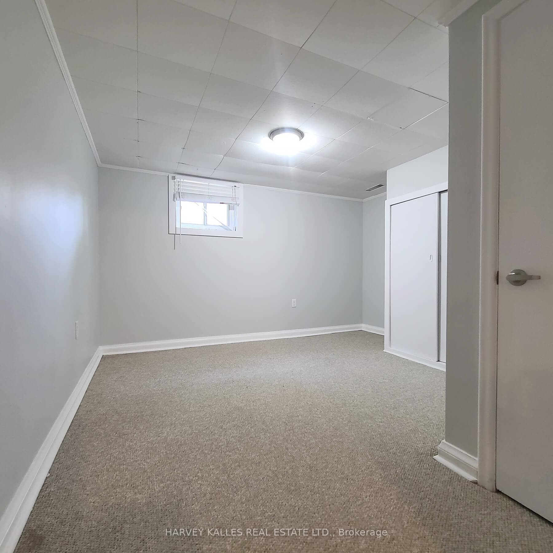 114 Empress Avenue Unit Lower photo 9