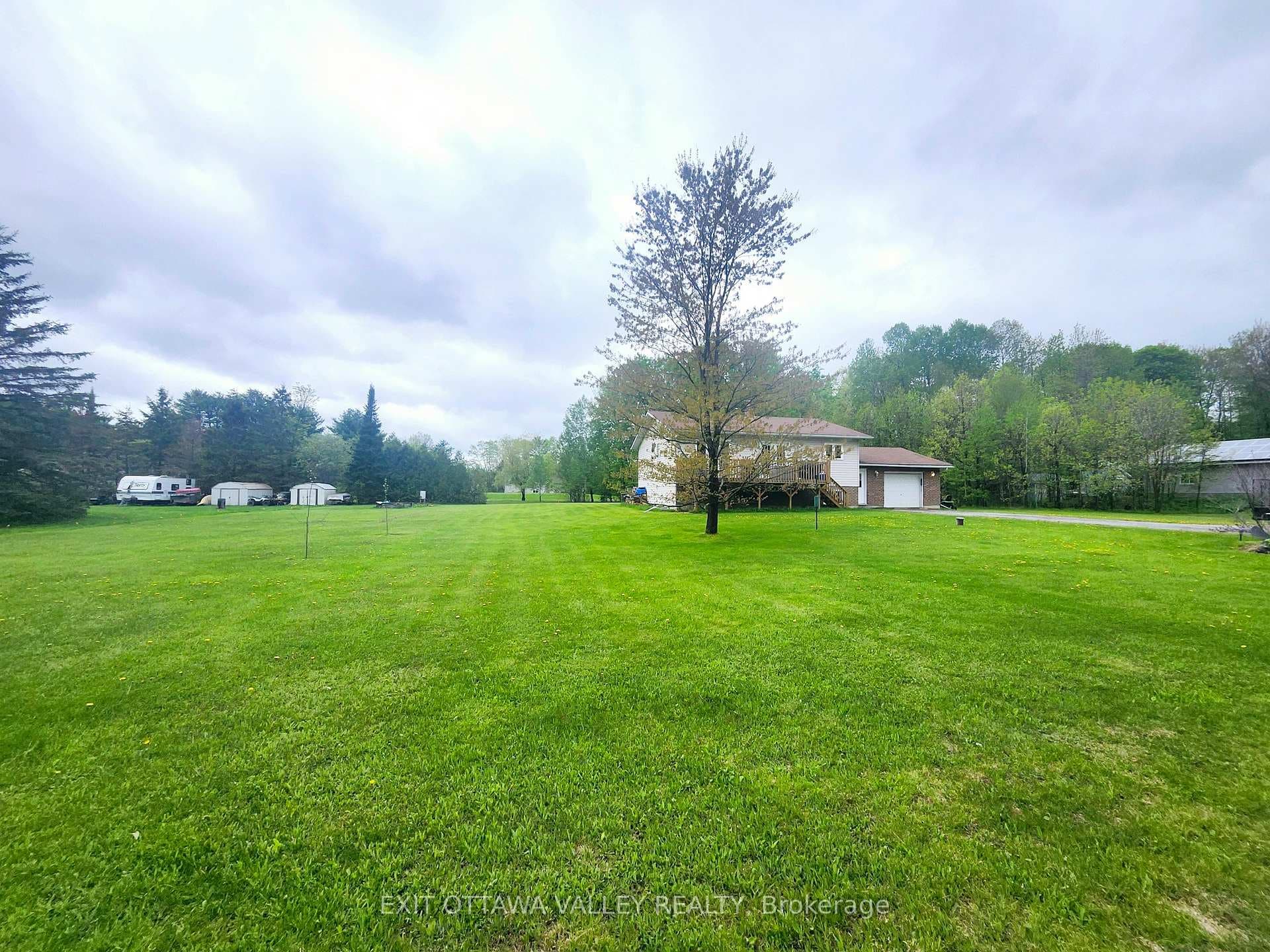 2943 B Line Road photo 42