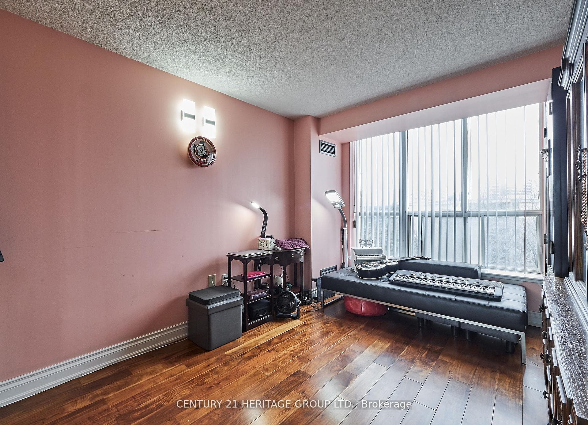 21 Overlea Boulevard Unit 511 photo 9