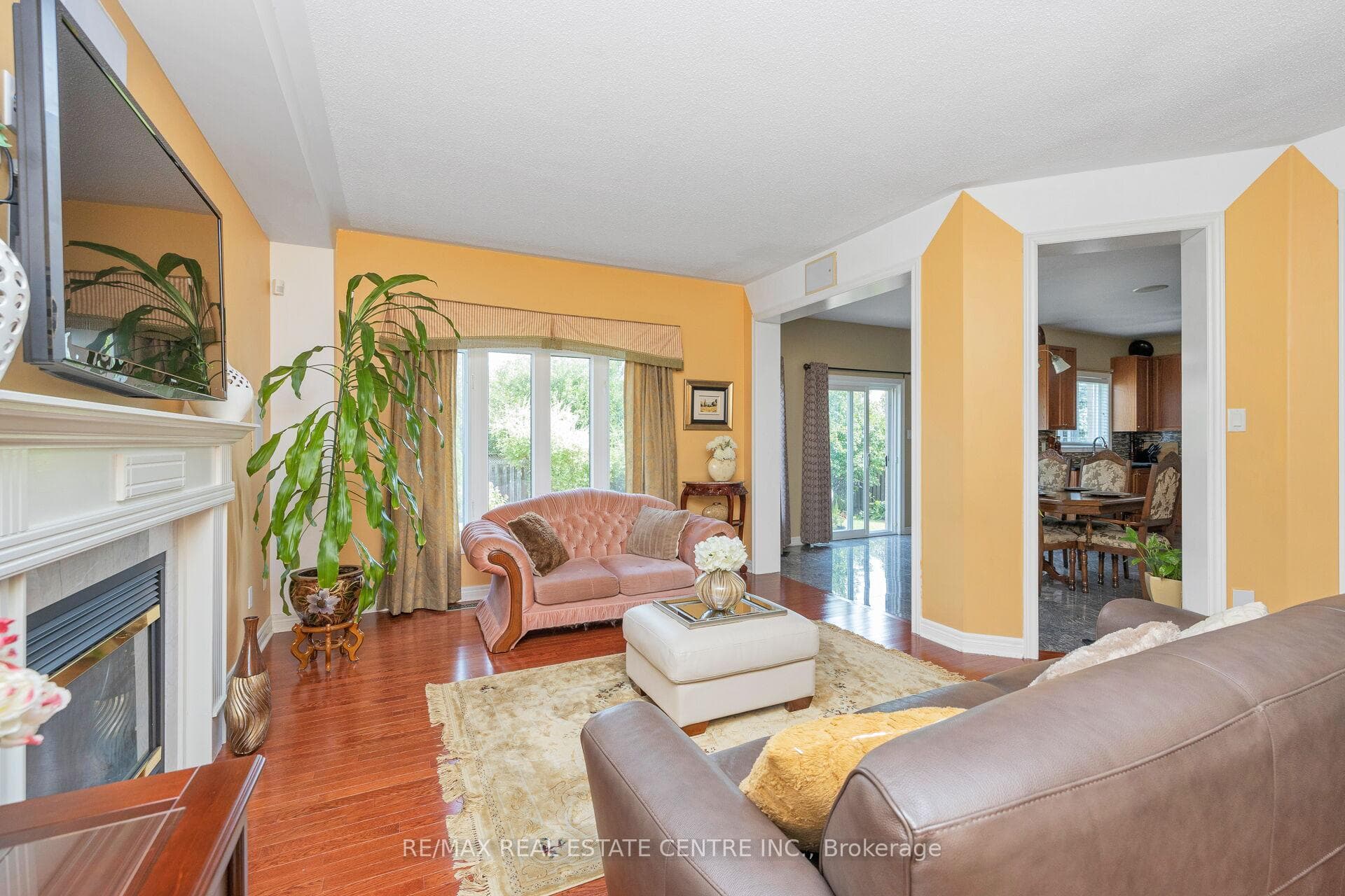 4 Prairie Star Crescent photo 12