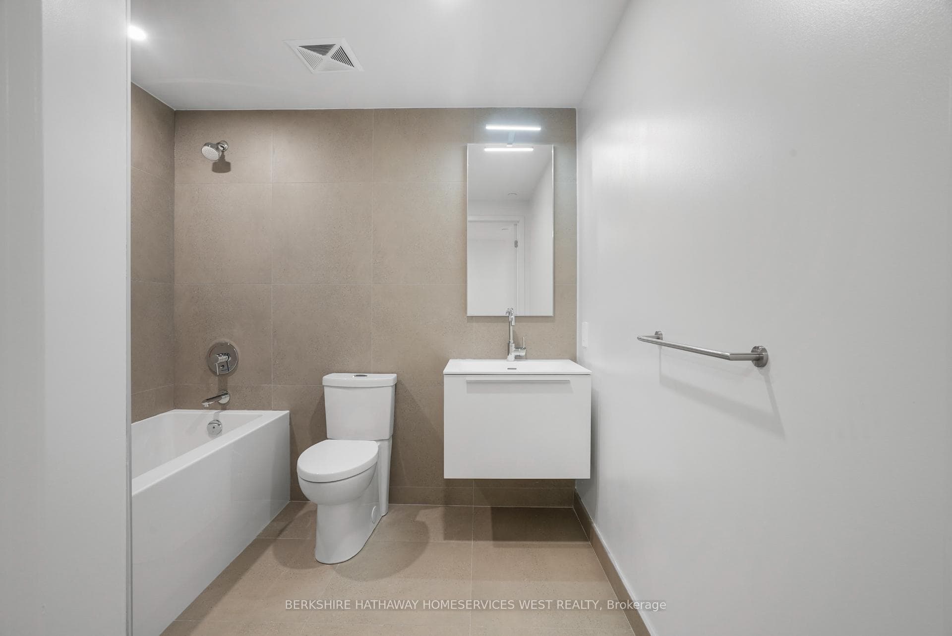 2720 Dundas Street Unit 302 photo 10