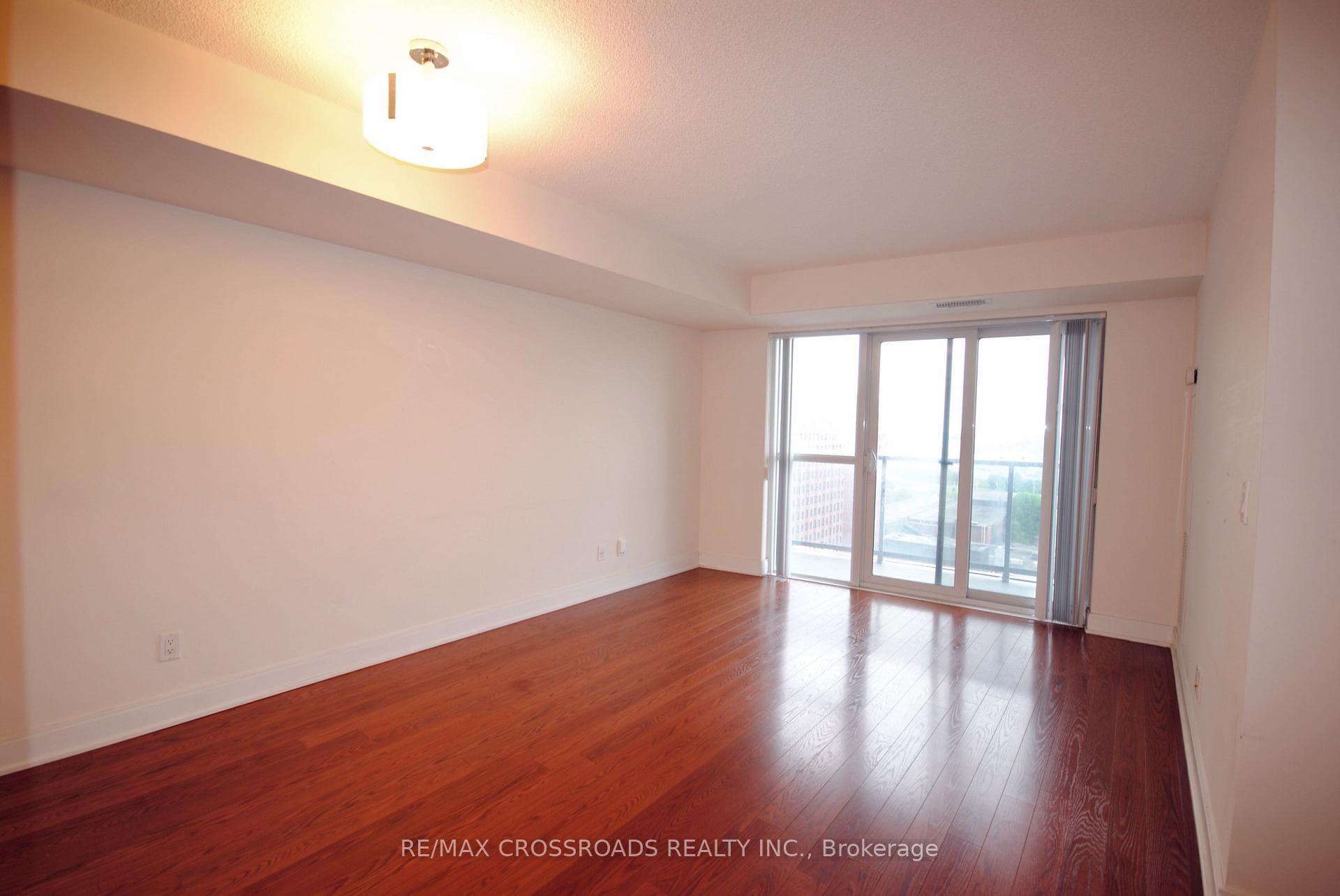135 Village Green Square Unit 1320 photo 9