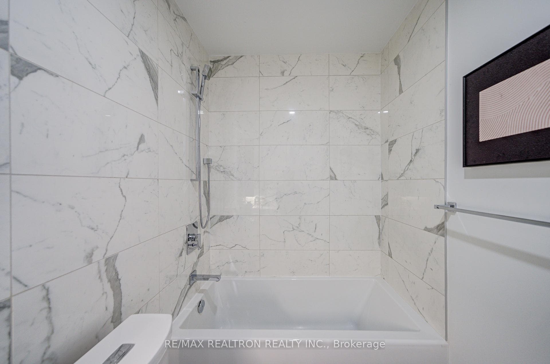 7 Smith Crescent Unit 518 photo 29